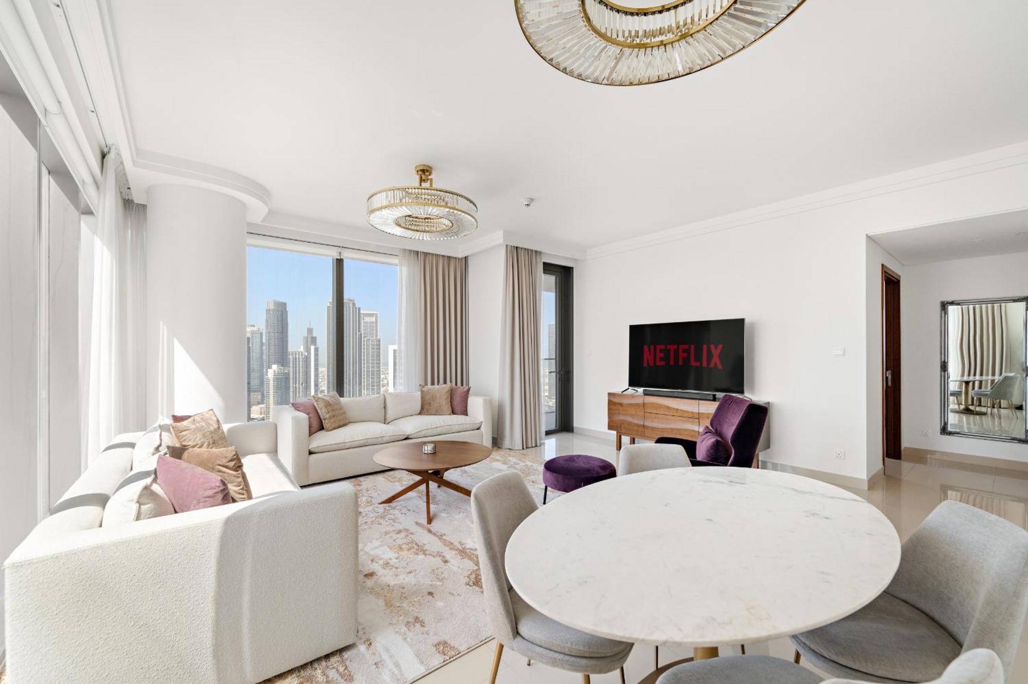Vayk - Luxurious 2 Bedroom In Downtown Dubai